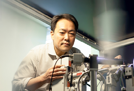 지구시스템과학과 이용재 교수팀, 국제공동연구 통해 액체 탄소 구조 세계 최초 측정 성공